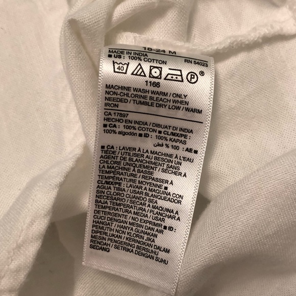 Old Navy Button-Up Shirt - Picture 3 of 3